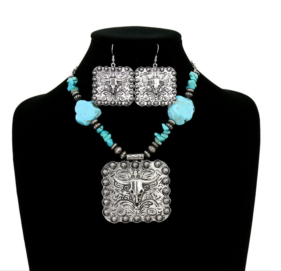 Glenco Turquoise Nugget Necklace set