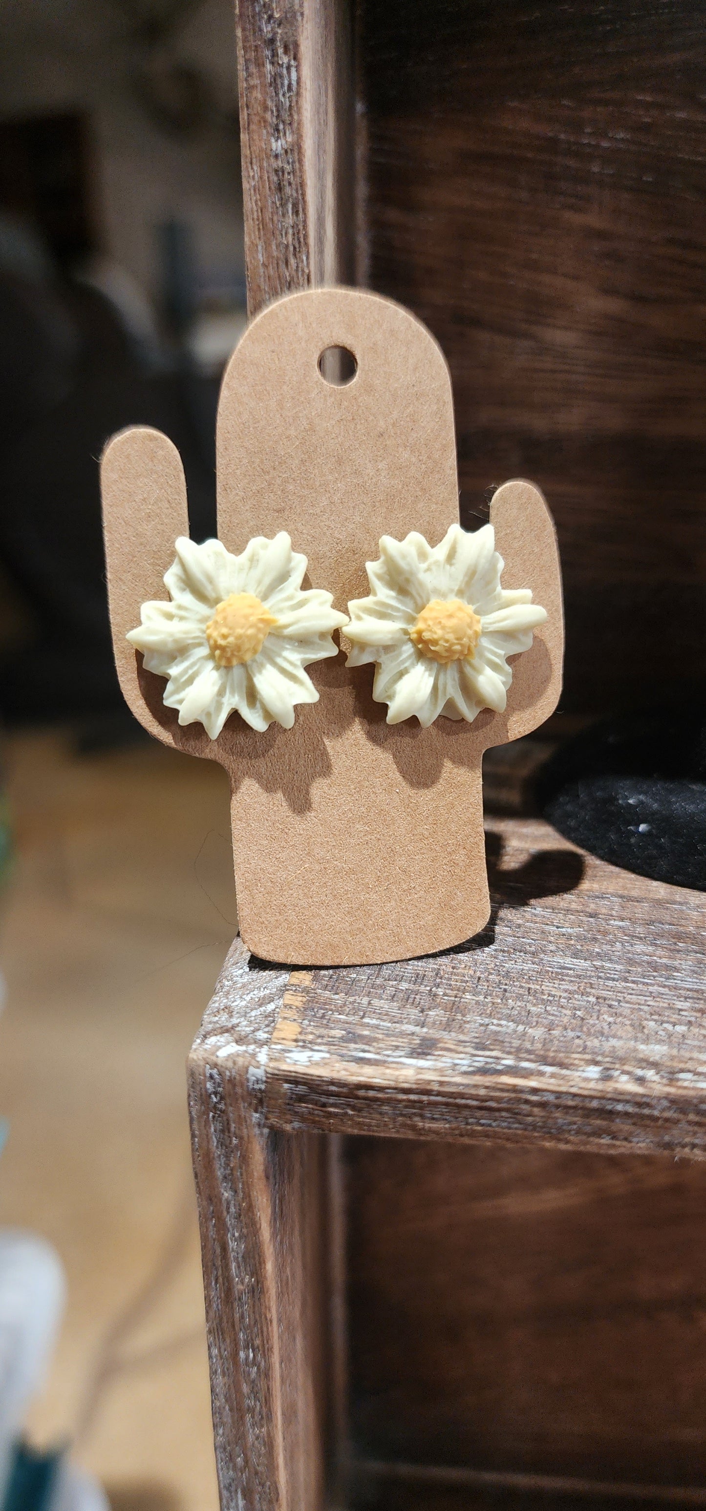 Clay stud earrings