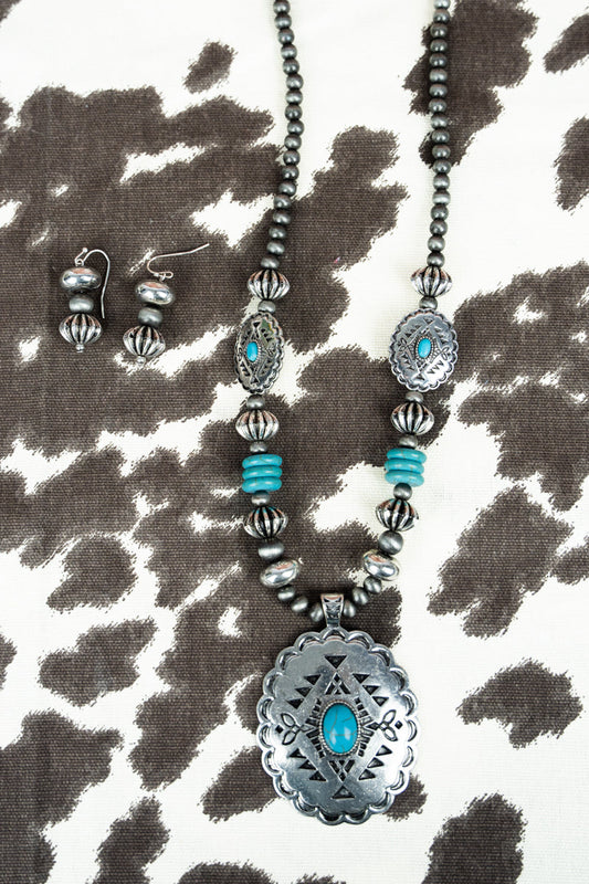 Tacoma Necklace Set